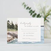 Rocky Pine Mountain Seascape Waterverf Bruiloft RSVP Kaartje (Staand voorkant)