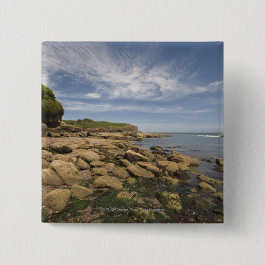 Rocky Seaside met motorboot Vierkante Button 5,1 Cm (Voorkant)