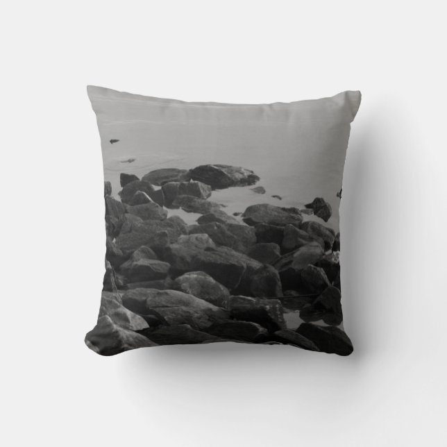 Rocky Shore Pillow Kussen (Voorkant)