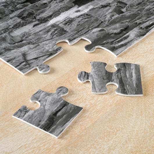 Rocky Shoreline Black en White Photo Puzzle Legpuzzel (Zijkant)