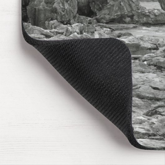 Rocky Shoreline Muismat (Hoek)