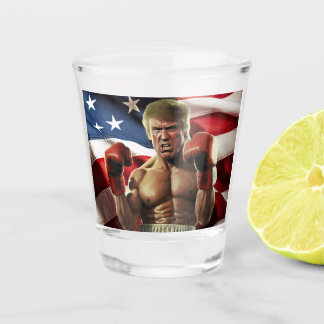 Rocky Trump: de voorvechter van vrijheid van het v Shot Glas