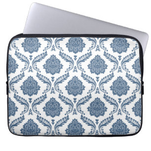 Rococo Damask Groot Patroon Blauw op Wit Laptop Sleeve