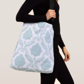 Rococo Damask Groot Patroon Eendenei Blauw op Wit Crossbody Tas (Dichtbij)