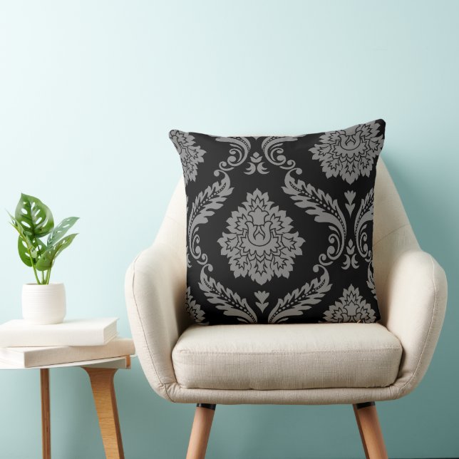 Rococo Damask Off-Set Patroon Grijs op Zwart Kussen (Stoel)