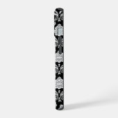 Rococo Damast Patroon Wit op Zwart iPhone 15 Case (Linkerkant)