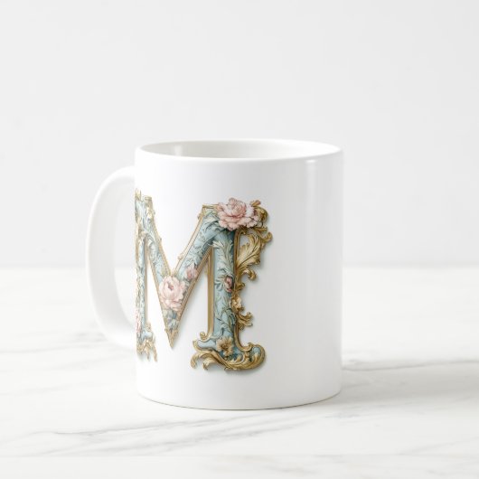 Rococo Monogram 'M' Mok voor een koffieprinses (Voorkant links)