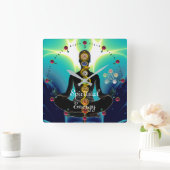 ROD VAN ASCLEPIUS 7 CHAKRAS, YOGA LOTUS POSE Blue Vierkante Klok (Huis)