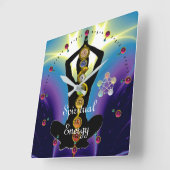 ROD VAN ASCLEPIUS 7 CHAKRAS, YOGA LOTUS POSE Paars Vierkante Klok (Hoek)