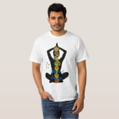 ROD VAN ASCLEPIUS 7 CHAKRAS, YOGA LOTUS POSE T-SHIRT (Voorkant volledig)