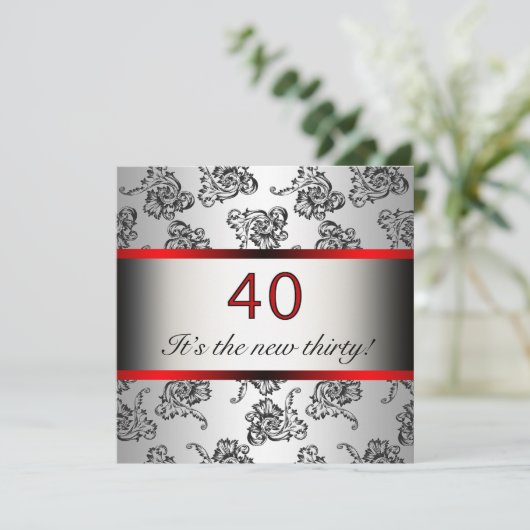 Rode 40e verjaardag Party Black Damask Uitnodiging (Staand voorkant)