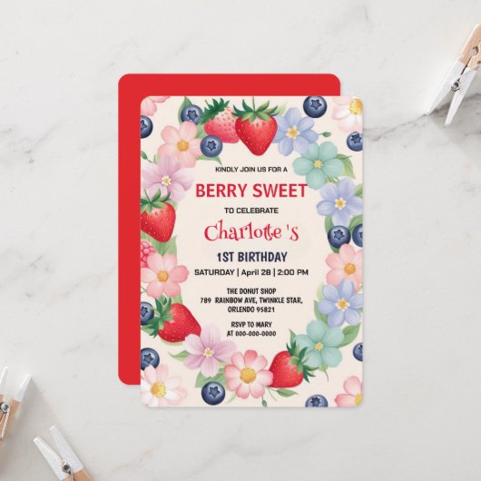 Rode aardbeien 1e verjaardagsfeestje voor kinderen kaart (Voorkant / Achterkant in situ)