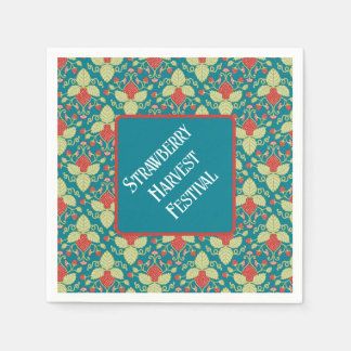 Rode aardbeien, bloemen, fruit en lopers servet