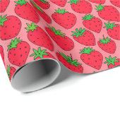 Rode aardbeien op roze cadeaupapier (Rol Hoek)