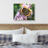 Rode Admiraalvlinder en Buddleia Canvasprint Canvas Afdruk (Insitu (Slaapkamer))