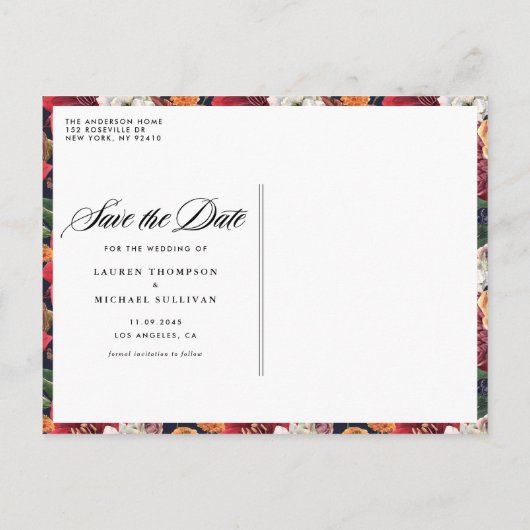 Rode amaryllis en herfstbloemen slaan de datum op aankondigingskaart (Achterkant)