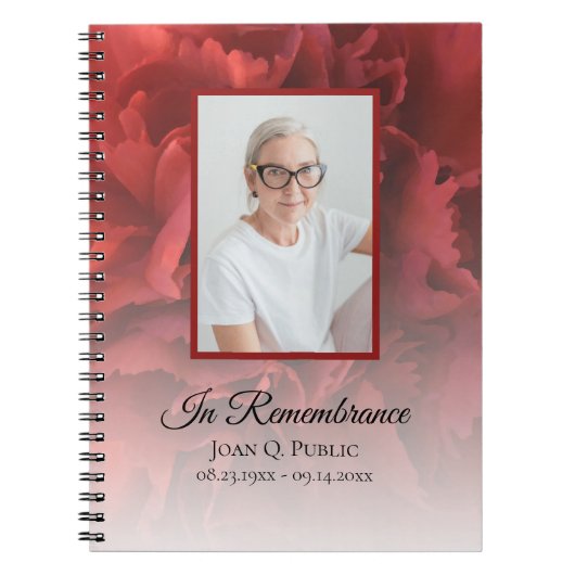 Rode anjer bloemenviering van het leven begrafenis notitieboek (Voorkant)
