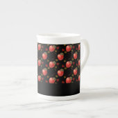 Rode appelen en zwarte bladeren porselein kop (Voorkant rechts)