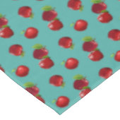 Rode appels op smaragdgroene tafelkleed (Gekanteld)