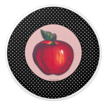 Rode appels wit op zwarte pooldots