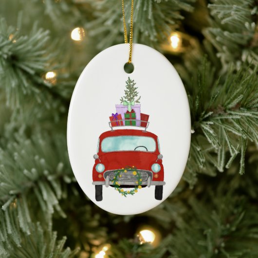 Rode auto met kerstcadeaus keramische kerstboomorn keramisch ornament (Boom)