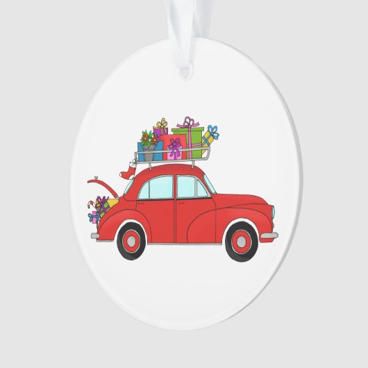 Rode auto met kerstcadeaus ornament (voorkant)