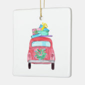 Rode auto met kerstcadeaus waterverf keramisch ornament (Links)