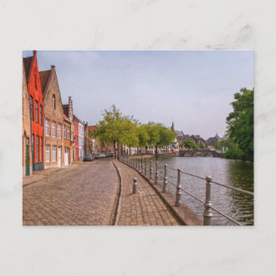 Rode bakstenen woningen en kanaal in Brugge, Belgi Briefkaart