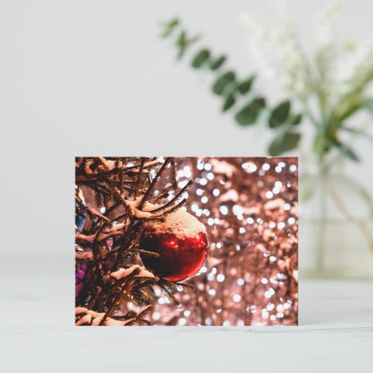 Rode bal, witte lichten, sneeuw briefkaart (Staand voorkant)