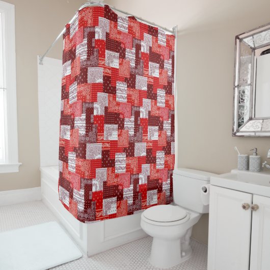 Rode Bandana Patchwork Paisley Naaipatroon Douchegordijn (In situ)