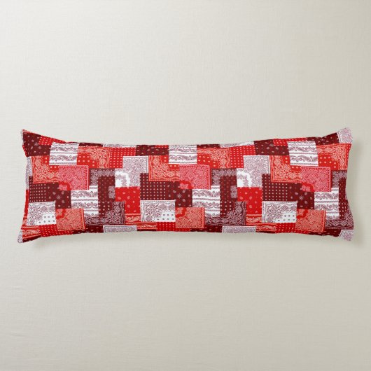 Rode Bandana Patchwork Paisley Naaipatroon Lichaamskussen (Voorkant)