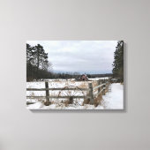 Rode Barn in de winter op Canvas (Voorkant)
