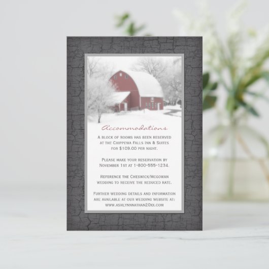 Rode Barn in Winter Wedding Enclosure Kaart (Staand voorkant)
