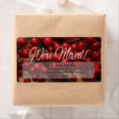 Rode bessen die we hebben verhuisd met het kerstla etiket (Insitu)