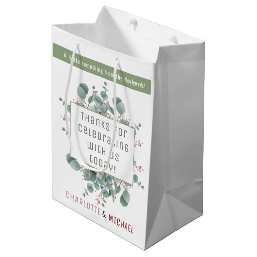 Rode bessen en Eucalyptus Wedding Gift Bag Medium Cadeauzakje (Voorkant Gekanteld)