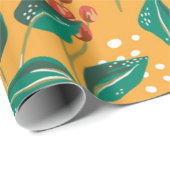 Rode bessen en groene bladeren op een geel patroon cadeaupapier (Rol Hoek)