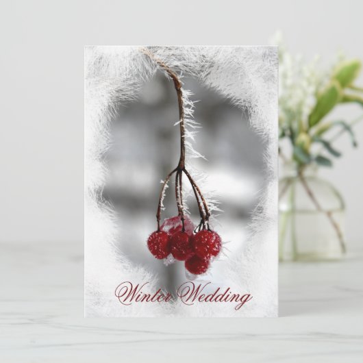 Rode bessen met de uitnodiging voor het vrieswinte (Staand voorkant)