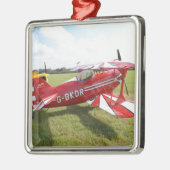 Rode Bivliegtuig Metalen Ornament (Links)
