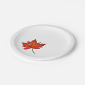 Rode bladeren, mazelbladeren, herfstkleuren papieren bordje (Gekanteld)