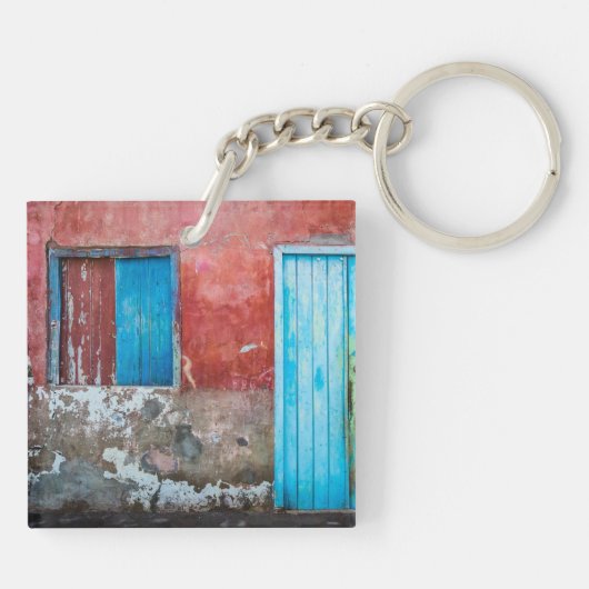 Rode, blauwe en grijze wand, deur en raam sleutelhanger (Achterkant)