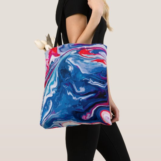 Rode blauwe marmertextuur tote bag (Dichtbij)