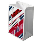 Rode blauwe witte nationale patriottische achtergr medium cadeauzakje (Achterkant Gekanteld)