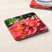 rode bloemen en honingbij bier onderzetter (Linkerzijde)