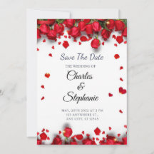 Rode bloemen met romantische rode harten