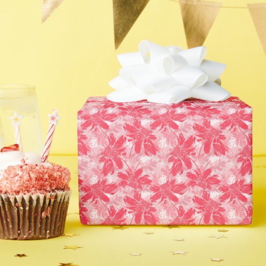 Rode bloemen op wit. cadeaupapier (Verjaardagsfeest)