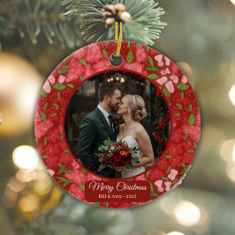 Rode bloemrijke kerst gepersonaliseerde foto keramisch ornament