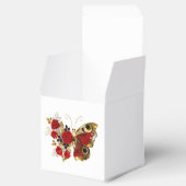 Rode bloemvlinder met rode rozen bedankdoosjes (Geopend)