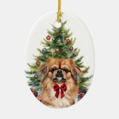 Rode boog Schattig Pekingese Hondenkerst Keramisch Ornament (Voorkant)