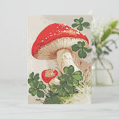 rode bospaddenstoel en groene Lucky Clover (Staand voorkant)