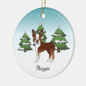 Rode Boston Terrier In Een Winterbos & Naam Keramisch Ornament (Links)